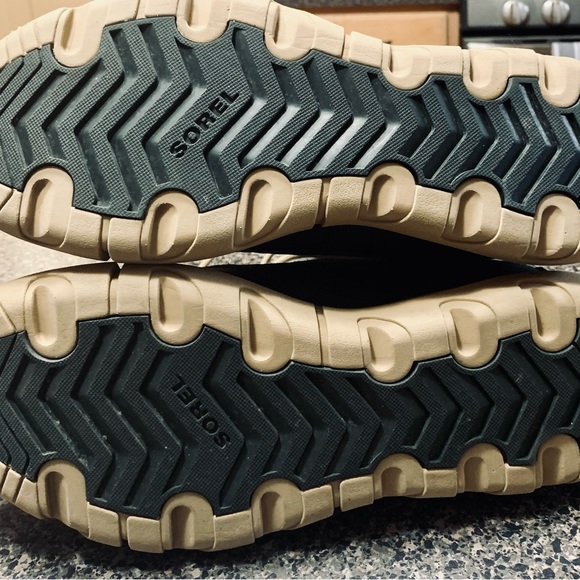 Men’s Sorel Explorer Boots - Picture 2 of 6